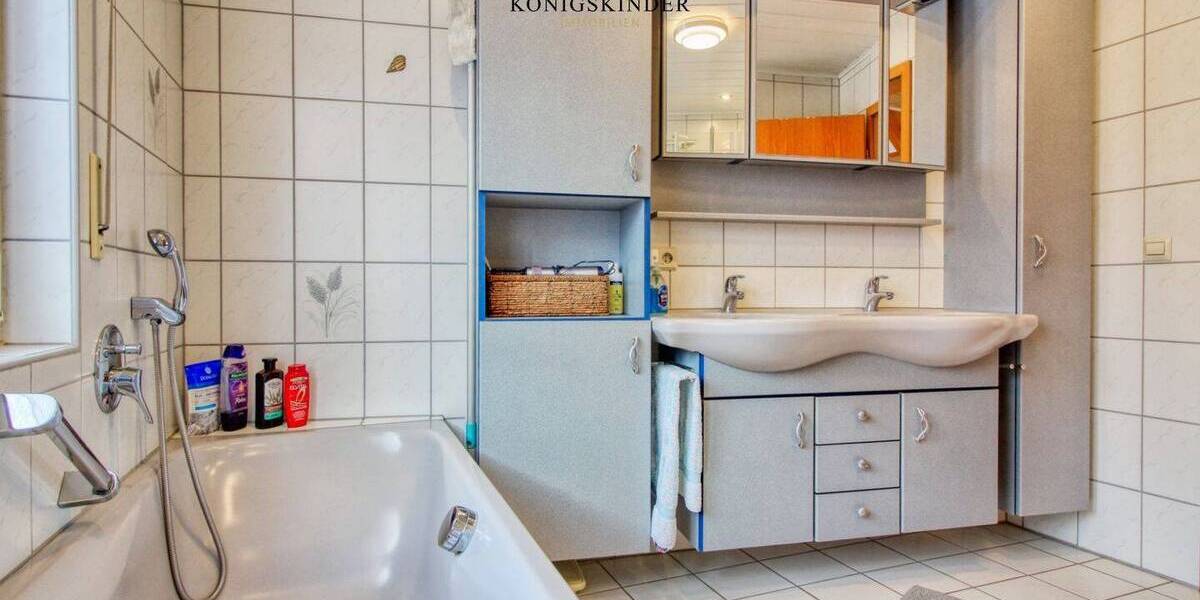 Mehrfamilienhaus, Wohnhaus Steinmauern - 6 Zimmer, 185 m&sup2;, 595.000&euro; | Angebot:25677658