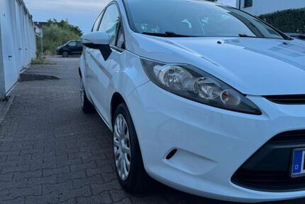 Ford Fiesta 149.300 km 3.900 &euro; Achern 77855