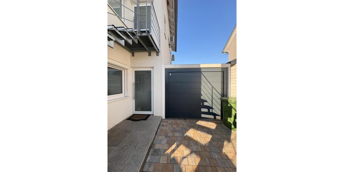 Erdgeschoßwohnung Bietigheim - 2 Zimmer, 68 m&sup2;, 900&euro; | Angebot:25809964