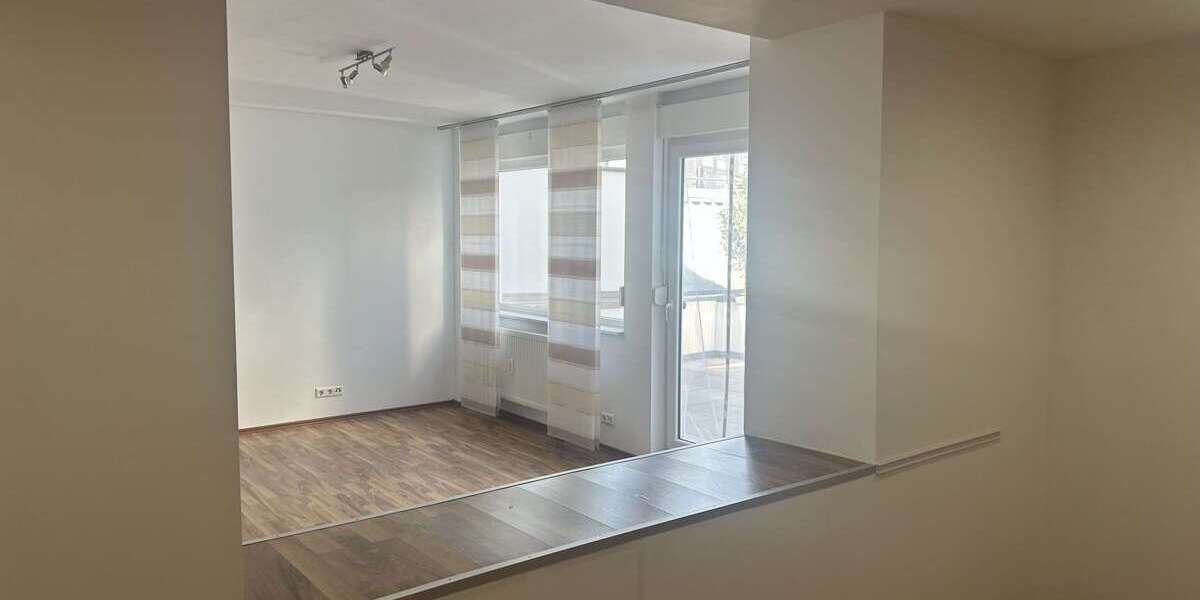 Etagenwohnung Baden-Baden Baden - 2 Zimmer, 98 m&sup2;, 600&euro; | Angebot:25893154