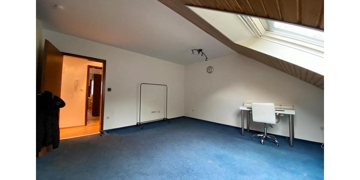 Dachgeschoßwohnung Baden-Baden Baden - 4 Zimmer, 100 m&sup2;, 250.000&euro; | Angebot:25916346