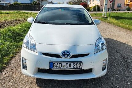 Toyota Prius 228.000 km 8.300 &euro; Baden-baden 76532