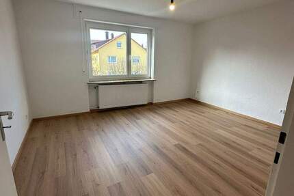 Wohnung Rastatt - 4 Zimmer, 86 m&sup2;, 830&euro; | Angebot:25730174