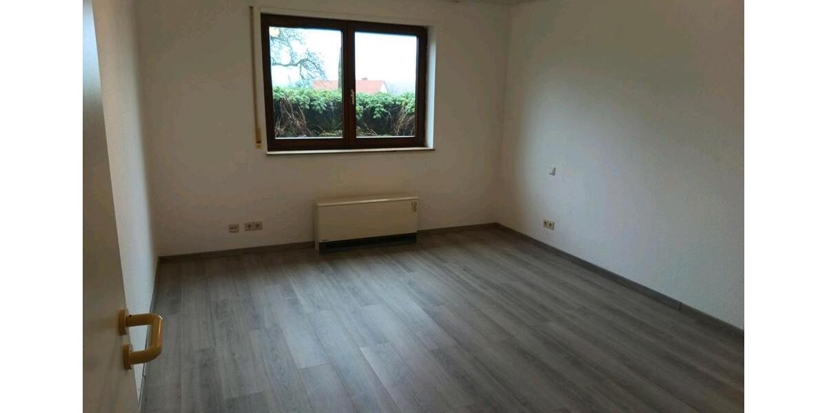Etagenwohnung Bad Herrenalb - 2.5 Zimmer, 66 m&sup2;, 126.000&euro; | Angebot:25858189