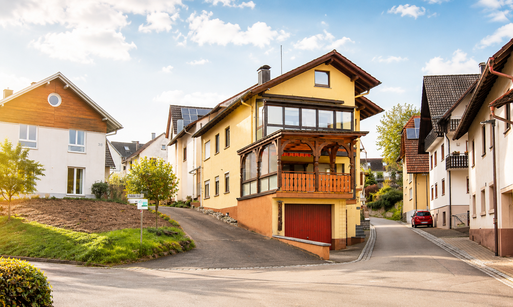 Einfamilienhaus Renchen - 9 Zimmer, 200 m&sup2;, 330.000&euro; | Angebot:25881572