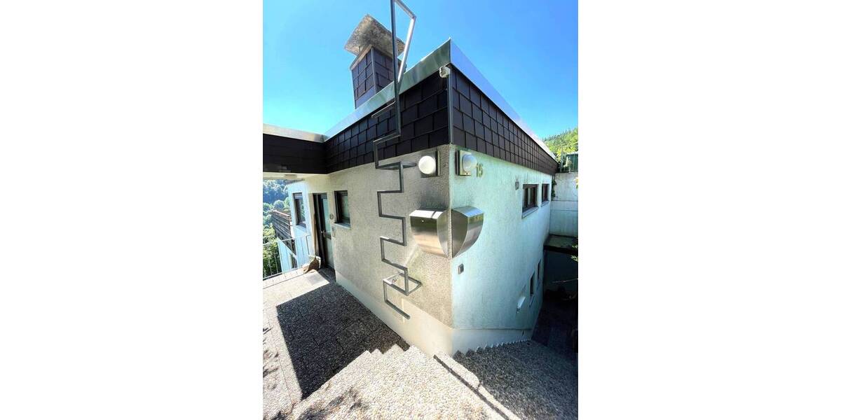 Einfamilienhaus Neuenbürg - 8 Zimmer, 185 m&sup2;, 439.000&euro; | Angebot:25725750