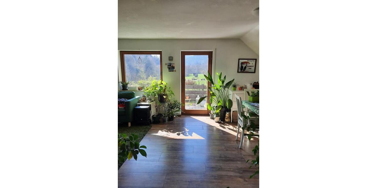 Dachgeschoßwohnung Bad Wildbad - 2.5 Zimmer, 53 m&sup2;, 510&euro; | Angebot:25933505