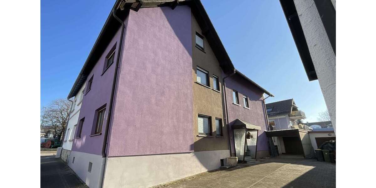 Einfamilienhaus Gaggenau - 11 Zimmer, 240 m&sup2;, 440.000&euro; | Angebot:24834672