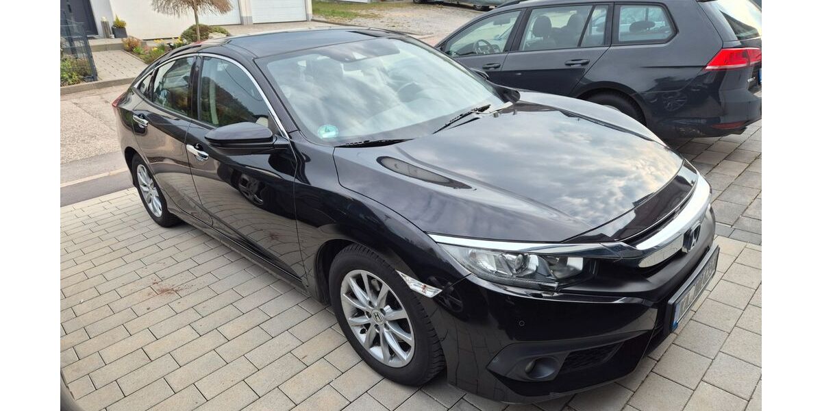 Honda Civic 91.000 km 16.900 &euro; Bad Herrenalb 76332