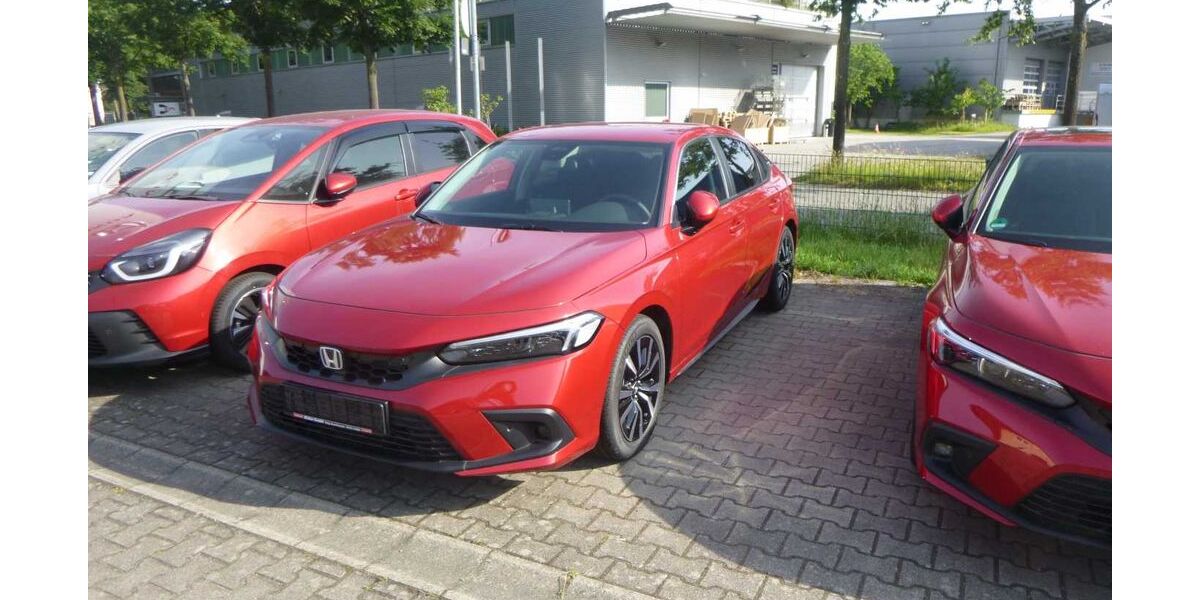 Honda Civic 3.881 km 32.890 &euro; Ettlingen-Bruchhausen 76275
