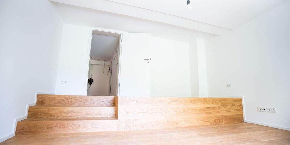 Doppelhaushälfte Baden-Baden Innenstadt - 8 Zimmer, 269 m&sup2;, 1.650.000&euro; | Angebot:25666703