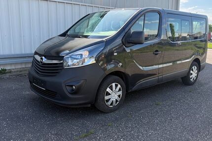 Opel Vivaro 206.000 km 11.700 &euro; Ötigheim 76470