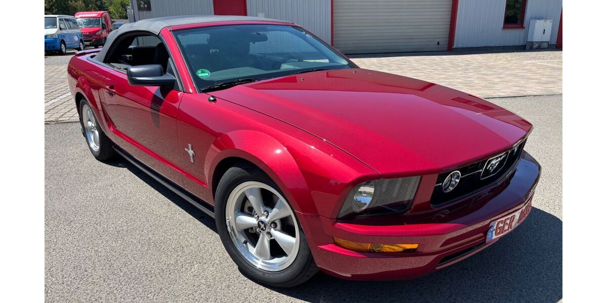 Ford Mustang 27.000 km 22.800 &euro; Hagenbach 76767