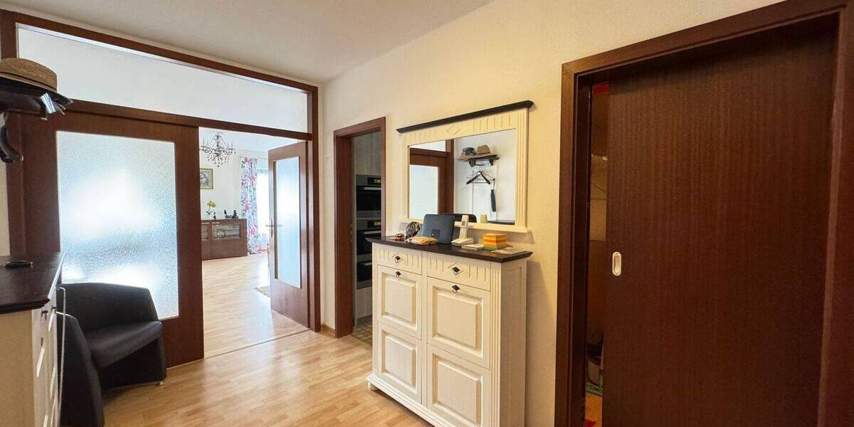 Etagenwohnung Baden-Baden Innenstadt - 3 Zimmer, 104 m&sup2;, 490.000&euro; | Angebot:25729894