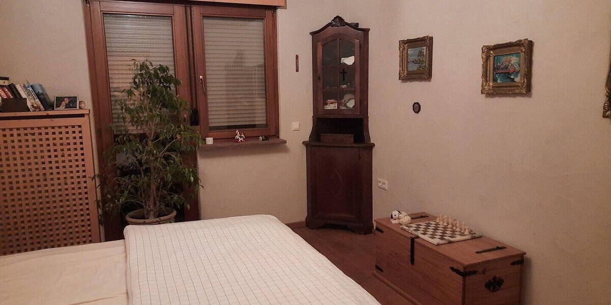 Etagenwohnung Schömberg - 4 Zimmer, 96 m&sup2;, 290.000&euro; | Angebot:25969951