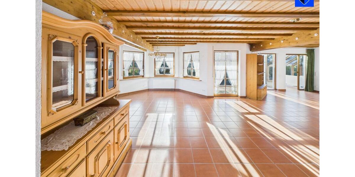 Einfamilienhaus Schömberg - 7 Zimmer, 266 m&sup2;, 995.000&euro; | Angebot:25480381