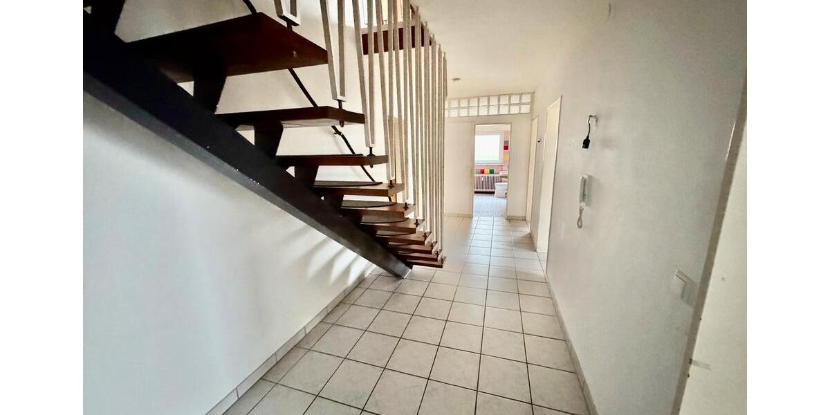 Maisonettenwohnung Sinzheim - 5 Zimmer, 171 m&sup2;, 359.000&euro; | Angebot:25968106