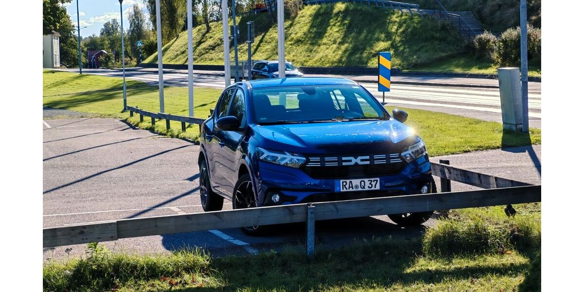 Dacia Sandero 35.000 km 14.395 &euro; Rudolstadt 07407