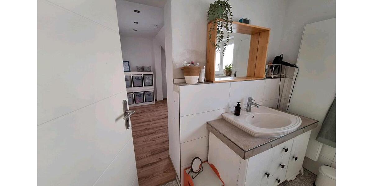 Einfamilienhaus Ötigheim - 7 Zimmer, 211 m&sup2;, 699.000&euro; | Angebot:25638900