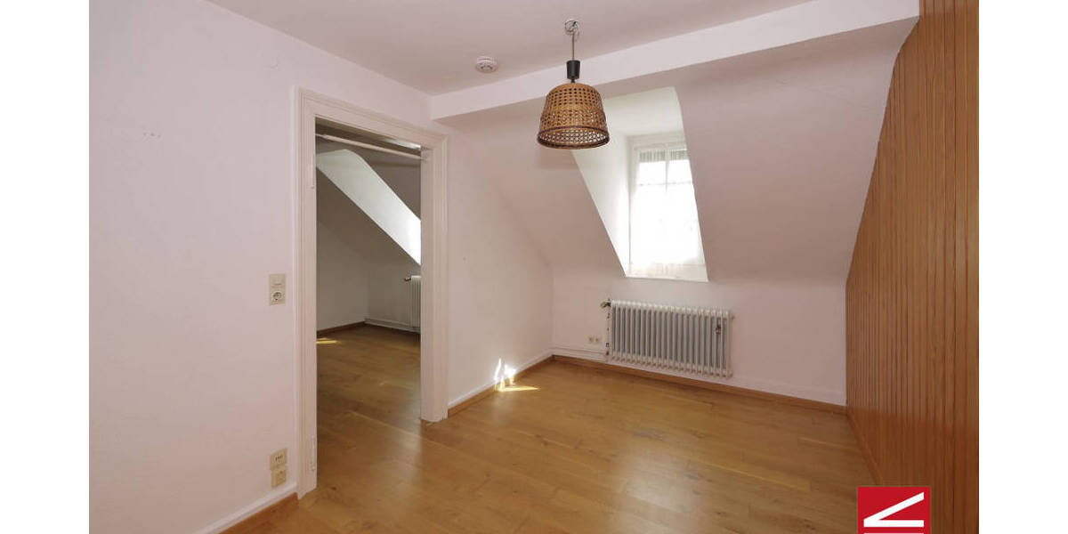 Einfamilienhaus Baden-Baden Weststadt - 9 Zimmer, 195 m&sup2;, 598.000&euro; | Angebot:25692844