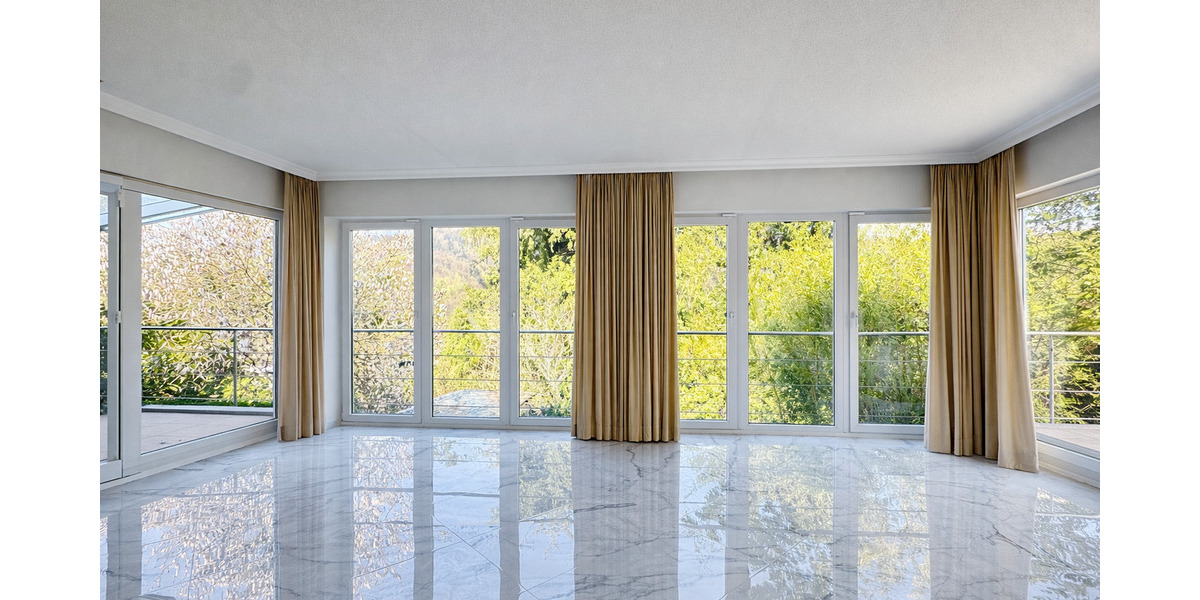 Etagenwohnung Baden-Baden Innenstadt - 5 Zimmer, 186 m&sup2;, 870.000&euro; | Angebot:25862466