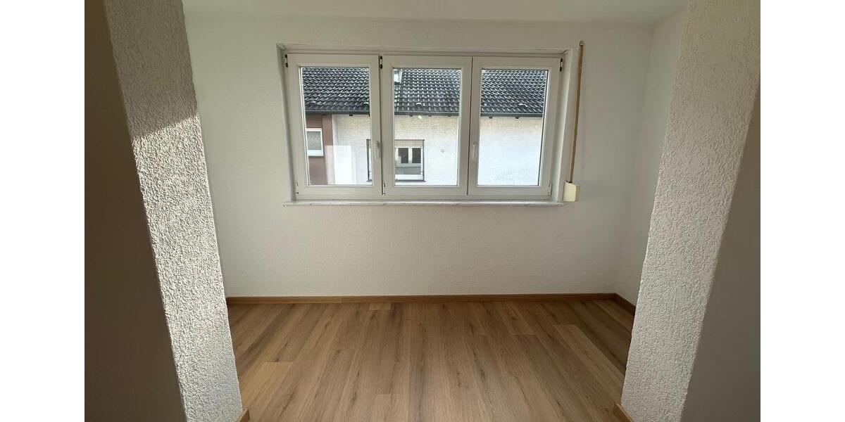 Etagenwohnung Rastatt - 4 Zimmer, 86 m&sup2;, 830&euro; | Angebot:24559804