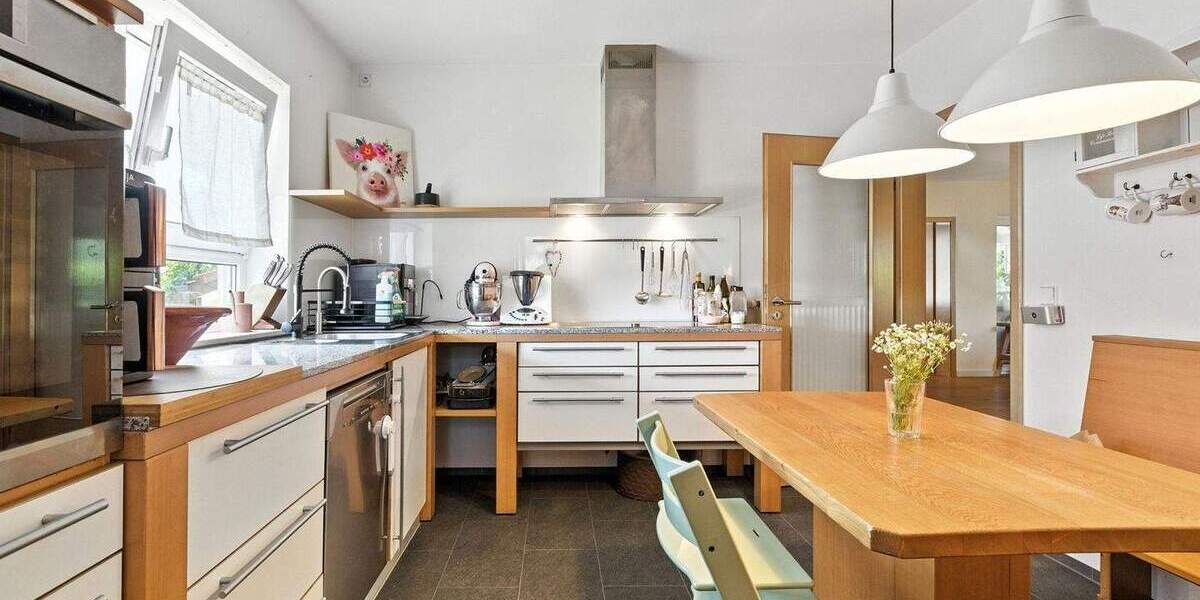 Einfamilienhaus Marxzell Pfaffenrot - 8 Zimmer, 234 m&sup2;, 580.000&euro; | Angebot:25728697