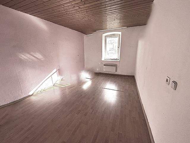 Etagenwohnung Neuenbürg - 2 Zimmer, 45 m&sup2;, 48.000&euro; | Angebot:25731119