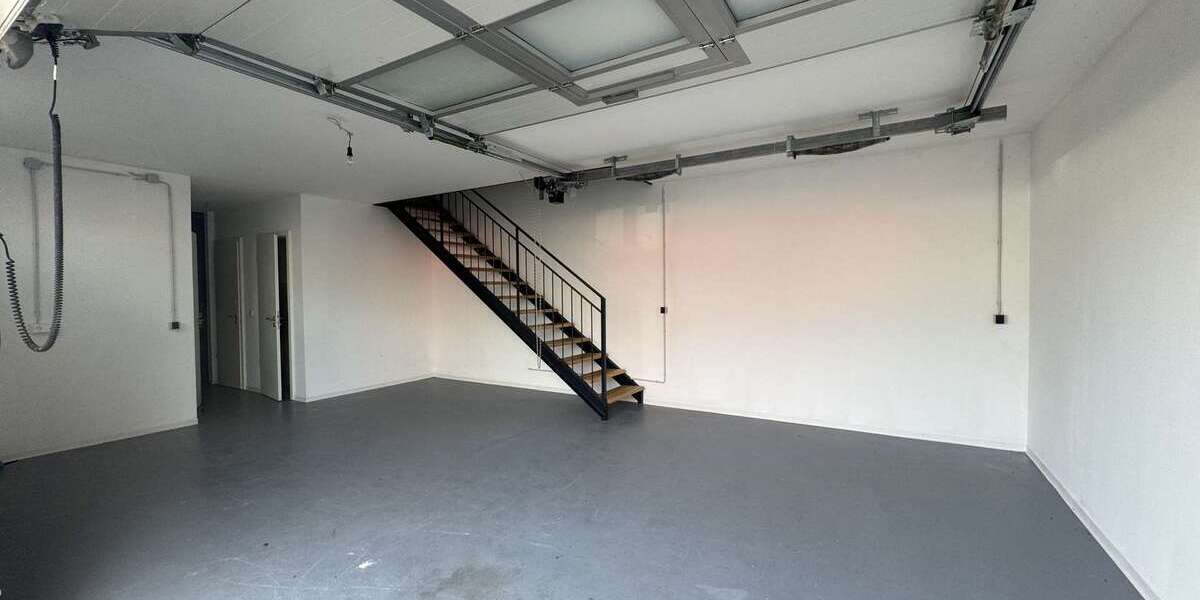 Modernes Reihenendhaus mit Wohn- und Gewerbeanteil + Garten, Garage & 3 Stellplätzen in Rheinstetten - Reihenendhaus Rheinstetten | Angebot:19845441