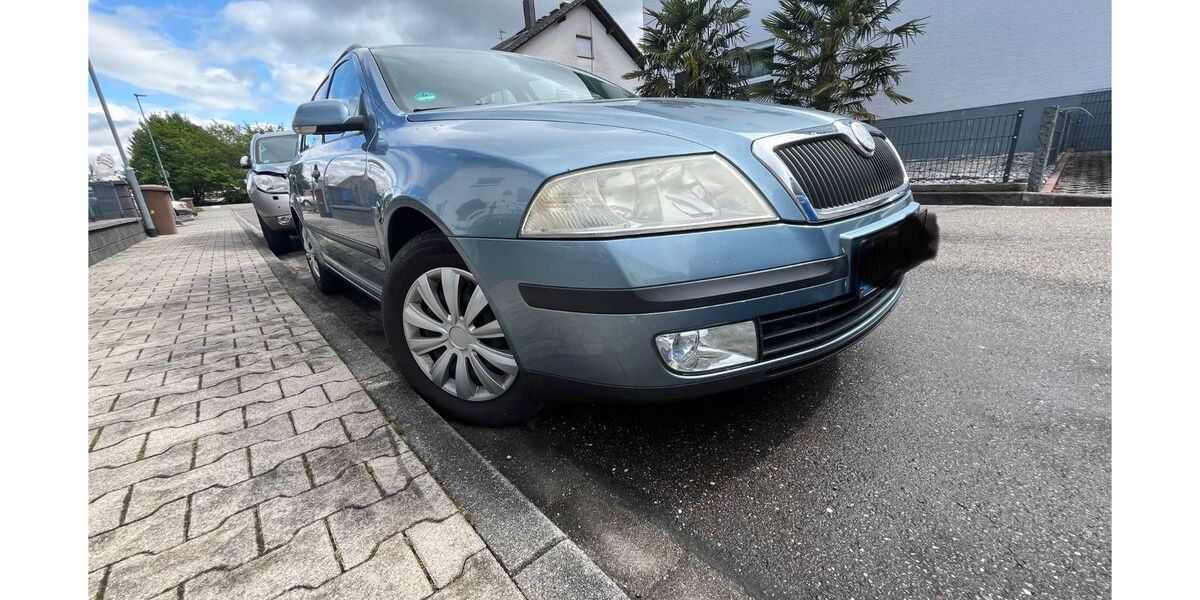 Skoda Octavia 300.000 km 2.499 &euro; Sinzheim 76547