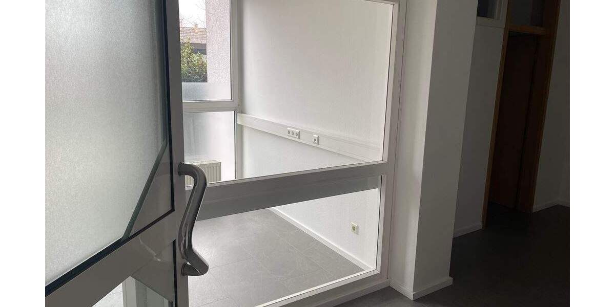 Gewerbeobjekt Steinmauern - 4 Zimmer, 120 m&sup2;, 950&euro; | Angebot:25743491