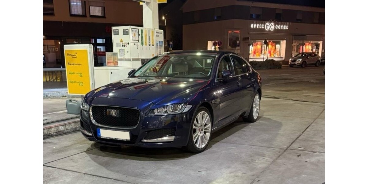 Jaguar XF 205.000 km 12.500 &euro; Achern 77855