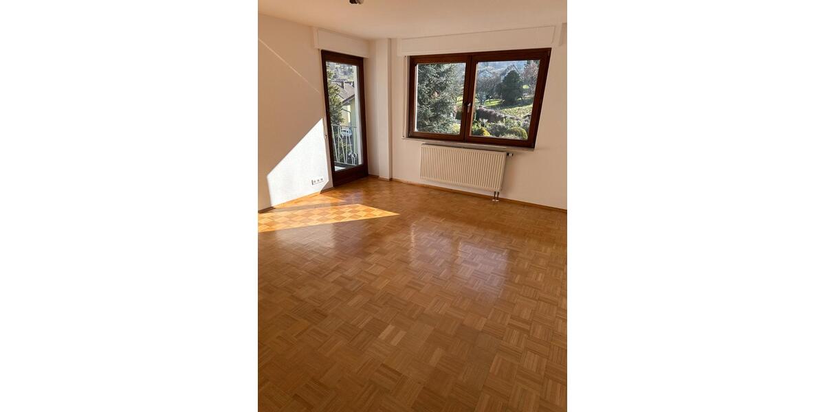 Erdgeschoßwohnung Loffenau - 4 Zimmer, 90 m&sup2;, 970&euro; | Angebot:26004492