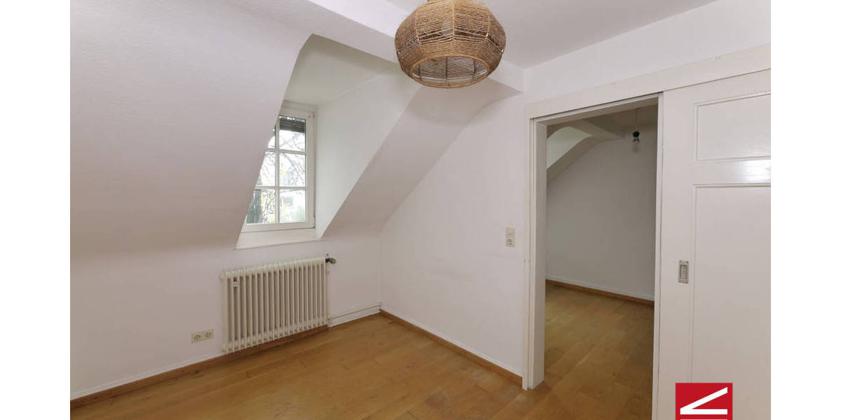 Einfamilienhaus Baden-Baden Weststadt - 9 Zimmer, 195 m&sup2;, 598.000&euro; | Angebot:25692844