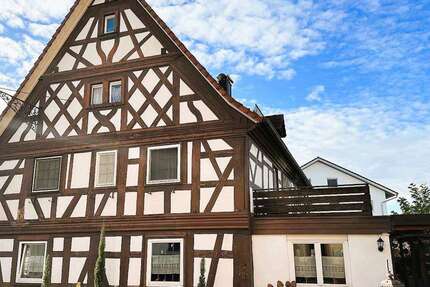 Haus Achern - 9 Zimmer, 300 m&sup2;, 350.000&euro; | Angebot:14374238