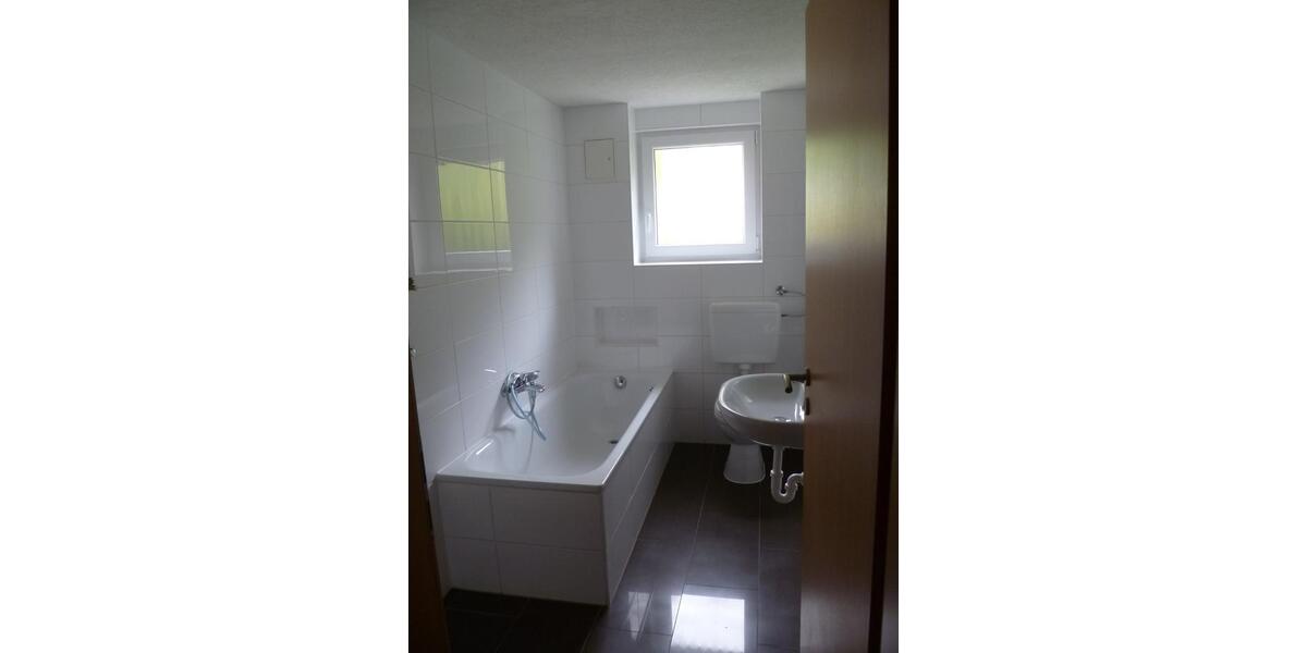 Etagenwohnung Höfen an der Enz - 3 Zimmer, 68 m&sup2;, 680&euro; | Angebot:25654047