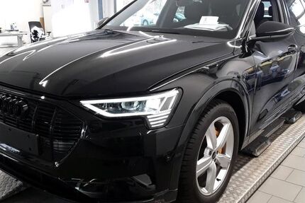 Audi e-tron 35.764 km 37.900 &euro; Ettlingen 76275