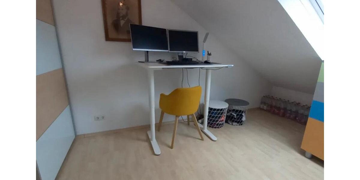 Dachgeschoßwohnung Bietigheim - 3 Zimmer, 69 m&sup2;, 215.000&euro; | Angebot:25623411