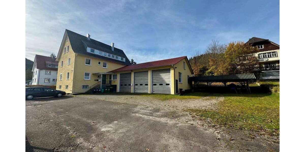 Einfamilienhaus Enzklösterle - 9 Zimmer, 265 m&sup2;, 444.000&euro; | Angebot:23544937