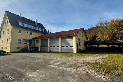 Haus Enzklösterle - 9 Zimmer, 265 m&sup2;, 444.000&euro; | Angebot:23544937