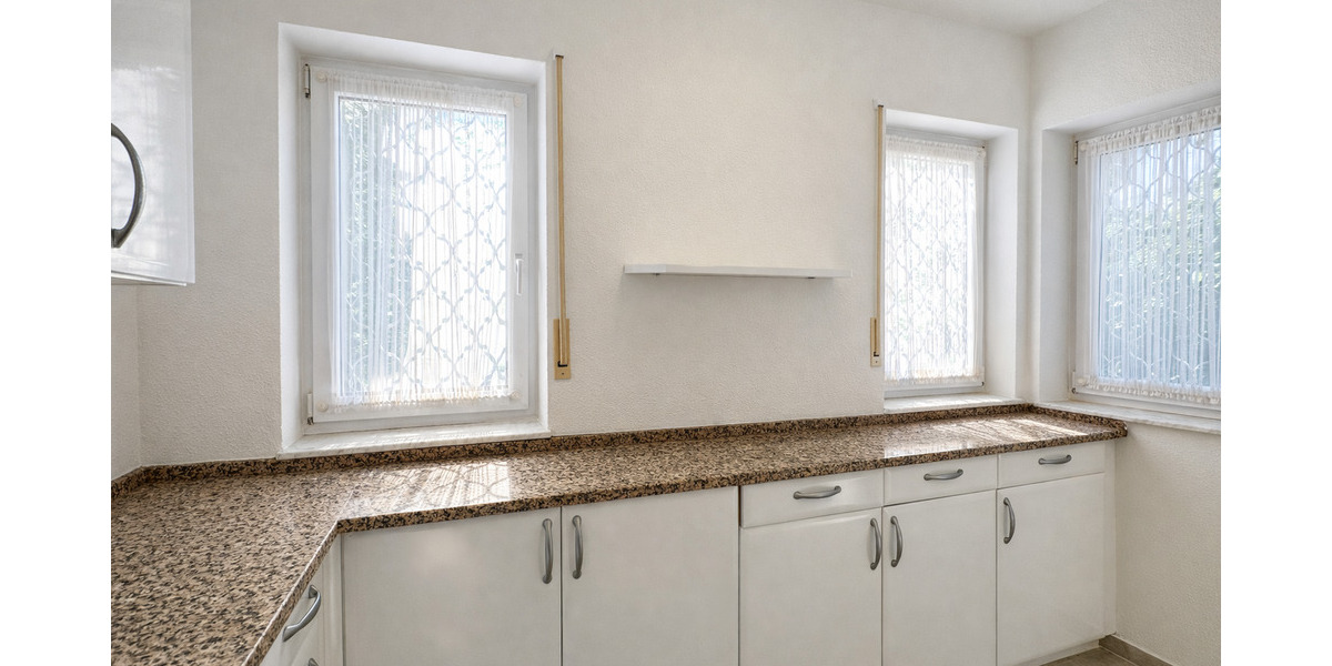 Etagenwohnung Baden-Baden Innenstadt - 5 Zimmer, 186 m&sup2;, 870.000&euro; | Angebot:25862466