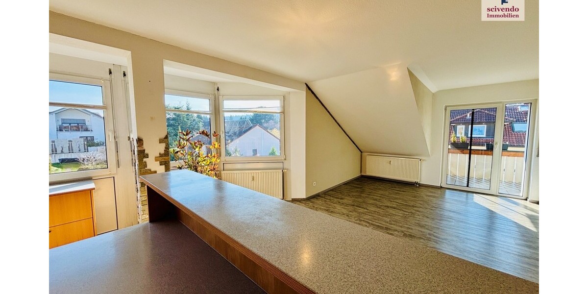 Helle DG-Wohnung mit Balkon Nähe PF/KA - 3- Straubenhardt | Angebot:25567691