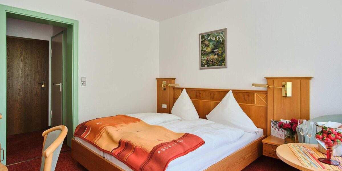 Einfamilienhaus Enzklösterle - 2 Zimmer, 850.000&euro; | Angebot:25748628