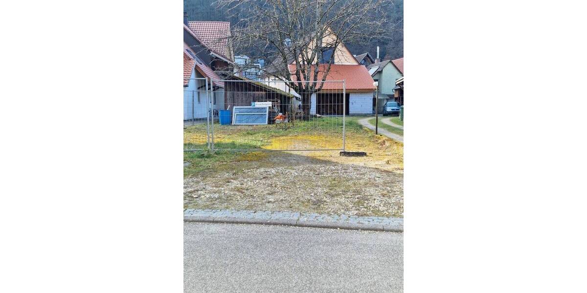 Mehrfamilienhaus, Wohnhaus Gernsbach Hilpertsau - 7 Zimmer, 156 m&sup2;, 179.000&euro; | Angebot:25748643