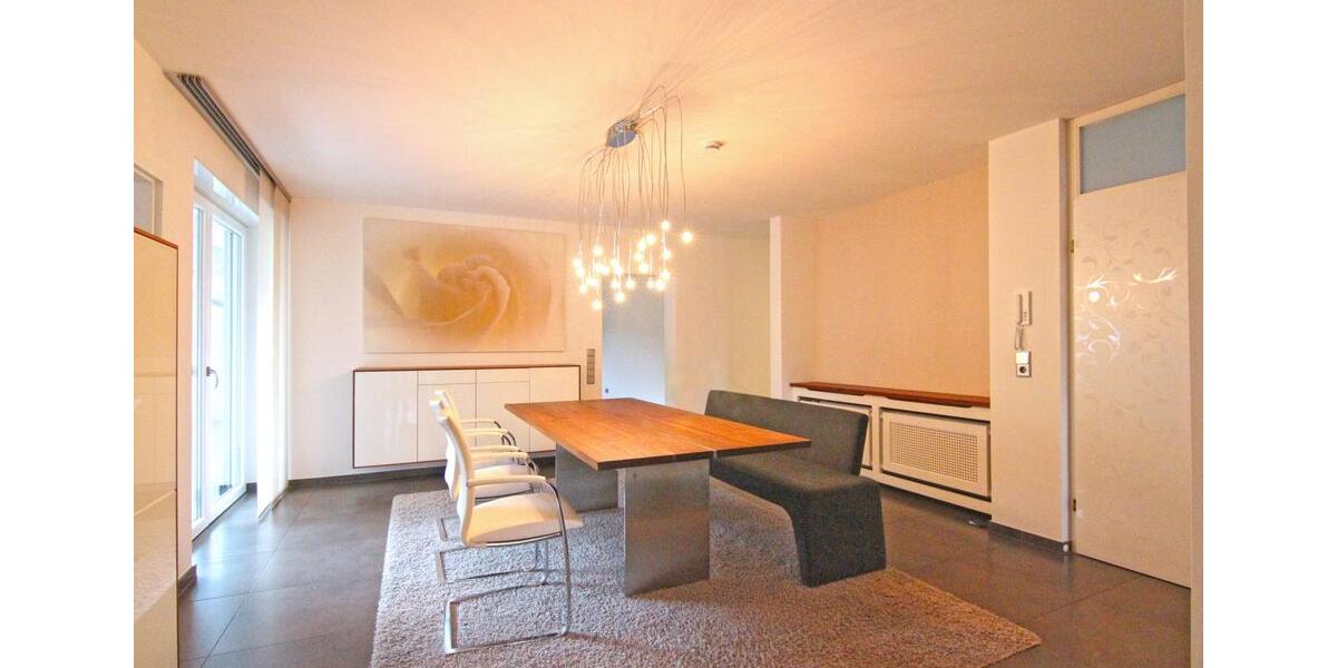 Etagenwohnung Kappelrodeck - 5.5 Zimmer, 140 m&sup2;, 1.400&euro; | Angebot:25056369