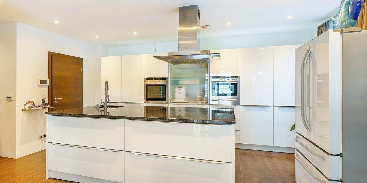 Einfamilienhaus Waldbronn / Busenbach Busenbach - 7 Zimmer, 226 m&sup2;, 989.000&euro; | Angebot:25815001