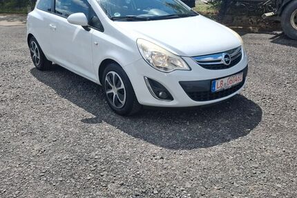 Opel Corsa 183.000 km 1.999 &euro; Baden-Württemberg - Sachsenheim 74343