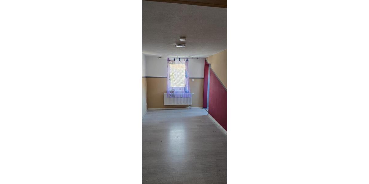 Etagenwohnung Weisenbach - 5 Zimmer, 125 m&sup2;, 178.000&euro; | Angebot:24782335