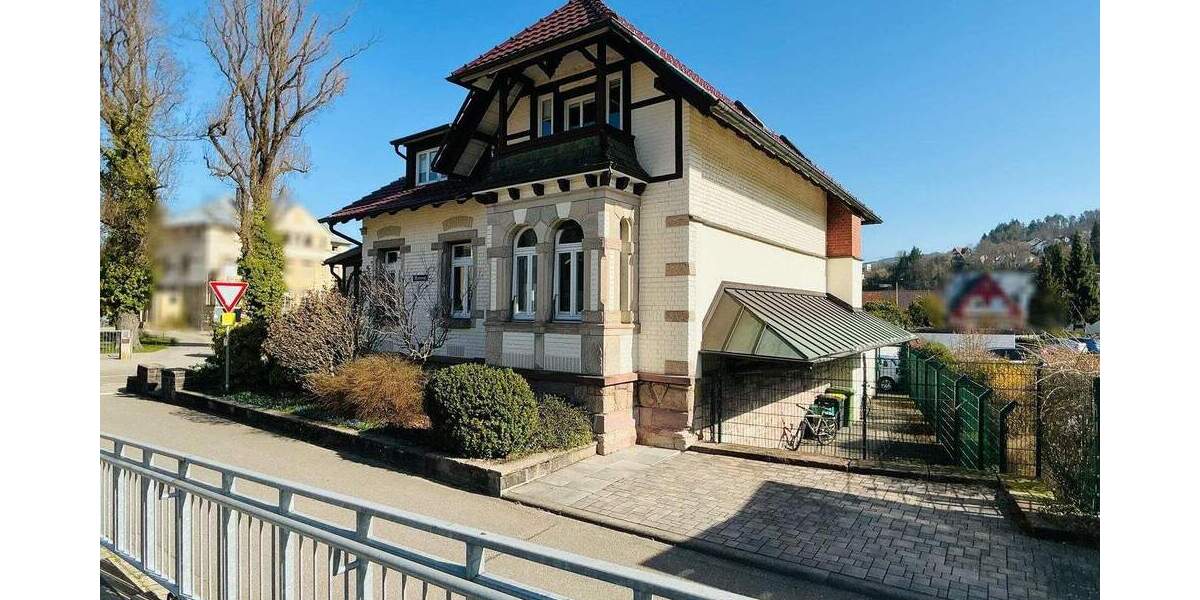 Mehrfamilienhaus, Wohnhaus Gernsbach - 6 Zimmer, 178 m&sup2;, 325.000&euro; | Angebot:25669029