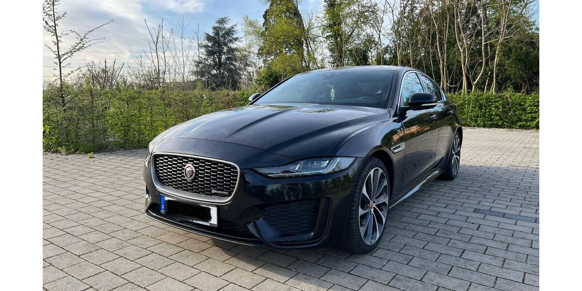 Jaguar XE 161.012 km 16.490 &euro; Ettlingen 76275